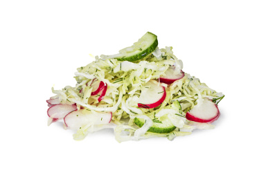 Салат из редиса, капусты и огурцов